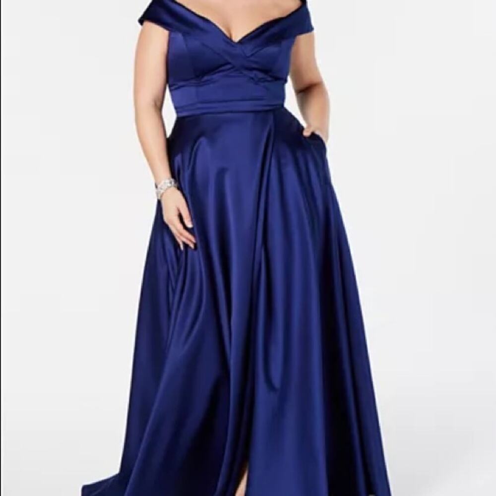 Xscape Royal Blue Off Shoulder Satin Gown Size 6 Slit Pockets Formal gala